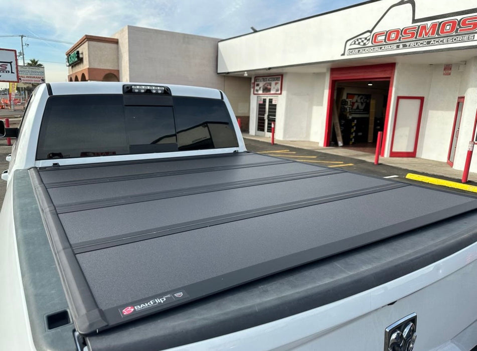 Bakflip MX4 Bed cover | 2004-2013 Chevy Silverado 1500 5'8ft bed