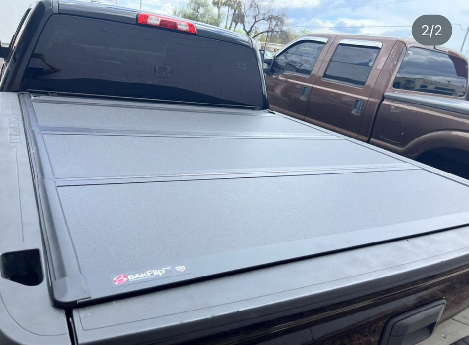 Bakflip MX4 Bed cover | 2004-2013 Chevy Silverado 1500 5'8ft bed