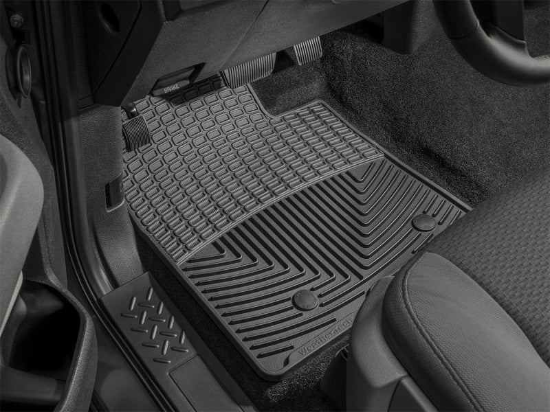 WeatherTech 04 Volkswagen R32 Front Rubber Mats - Black